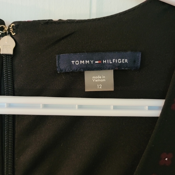 Tommy Hilfiger L/S V-Neck Dress Ditzy Flower Pattern Zip Ruffle Hem Size 12 - Picture 5 of 13